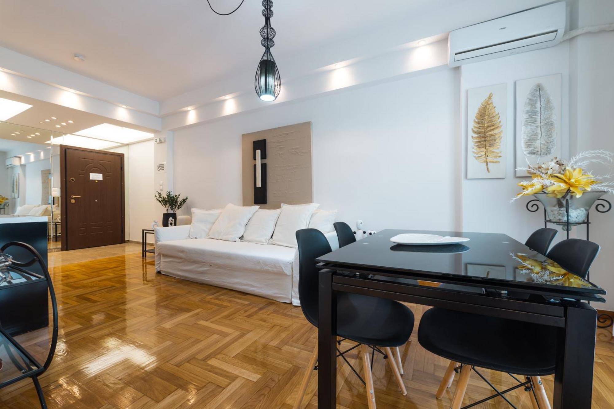 Apartment In Glyfada Center Atene Esterno foto