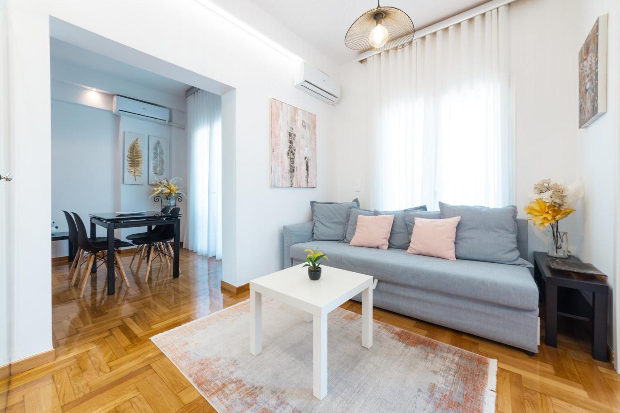 Apartment In Glyfada Center Atene Esterno foto