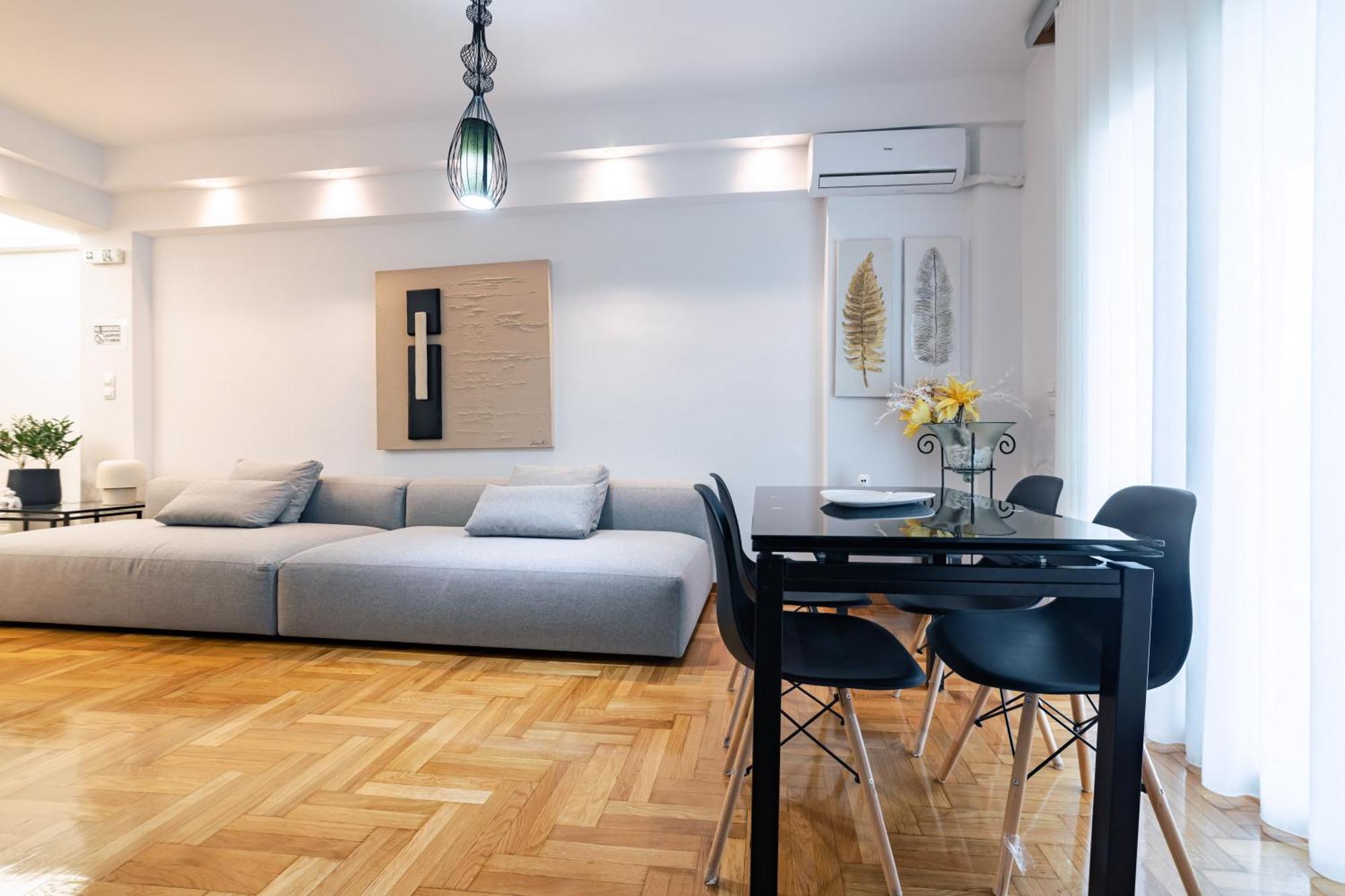 Apartment In Glyfada Center Atene Esterno foto